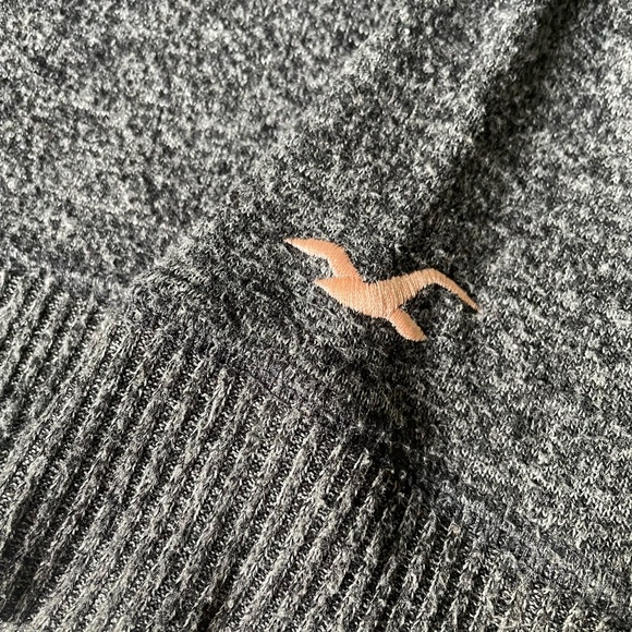 HOLLISTER COZY CREWNECK - Picture 4 of 4